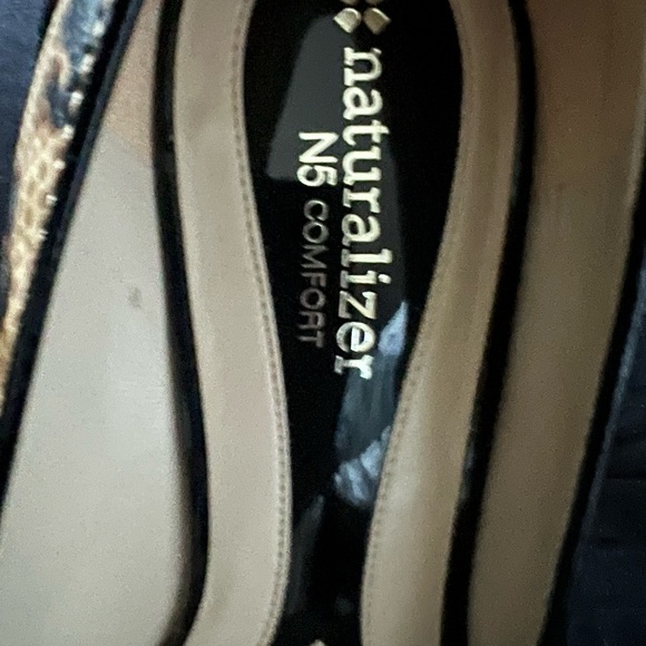 Leopard & Black Patent Heels Size 9.5 - Picture 2 of 5